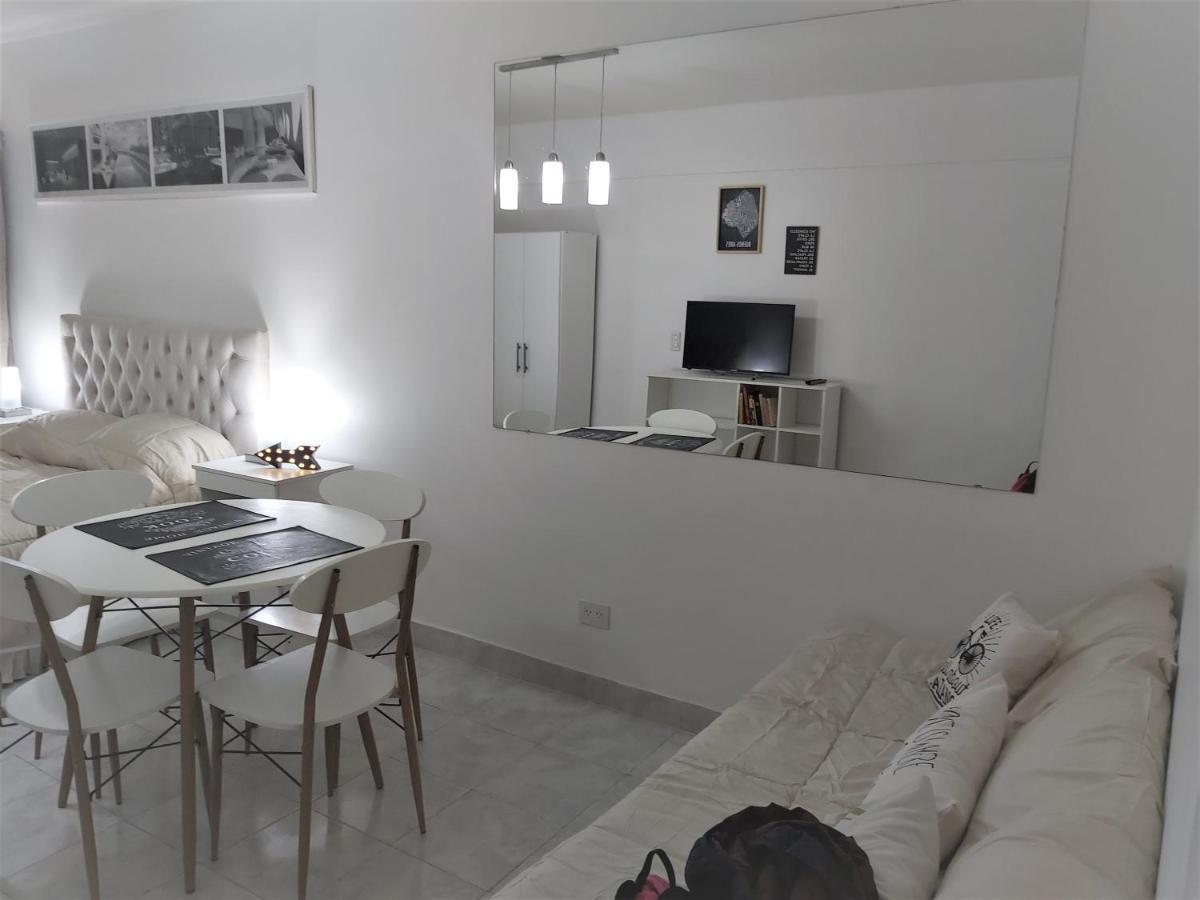 Acogedor Apartamento En Centro De Buenos Aires Cerca Del Obelisco Exterior photo